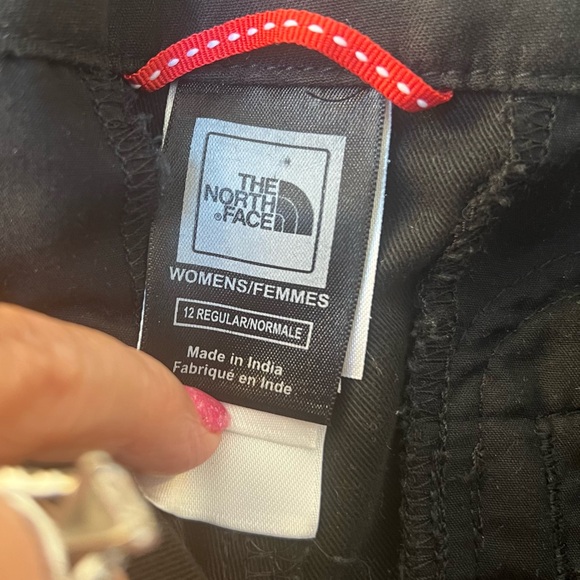 The North Face hiking cargo outdoor pants size 12 - Picture 6 of 16